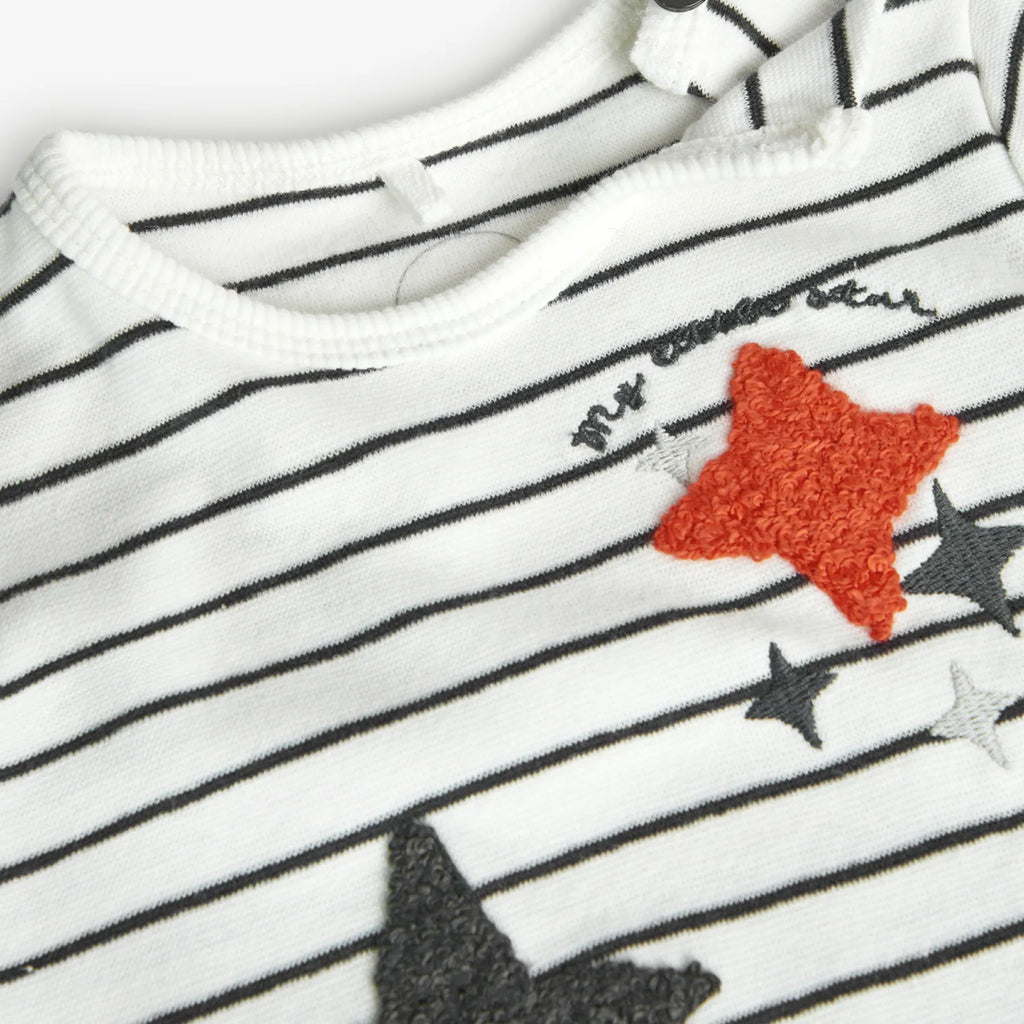Completo t-shirt manica lunga con stelle e leggings