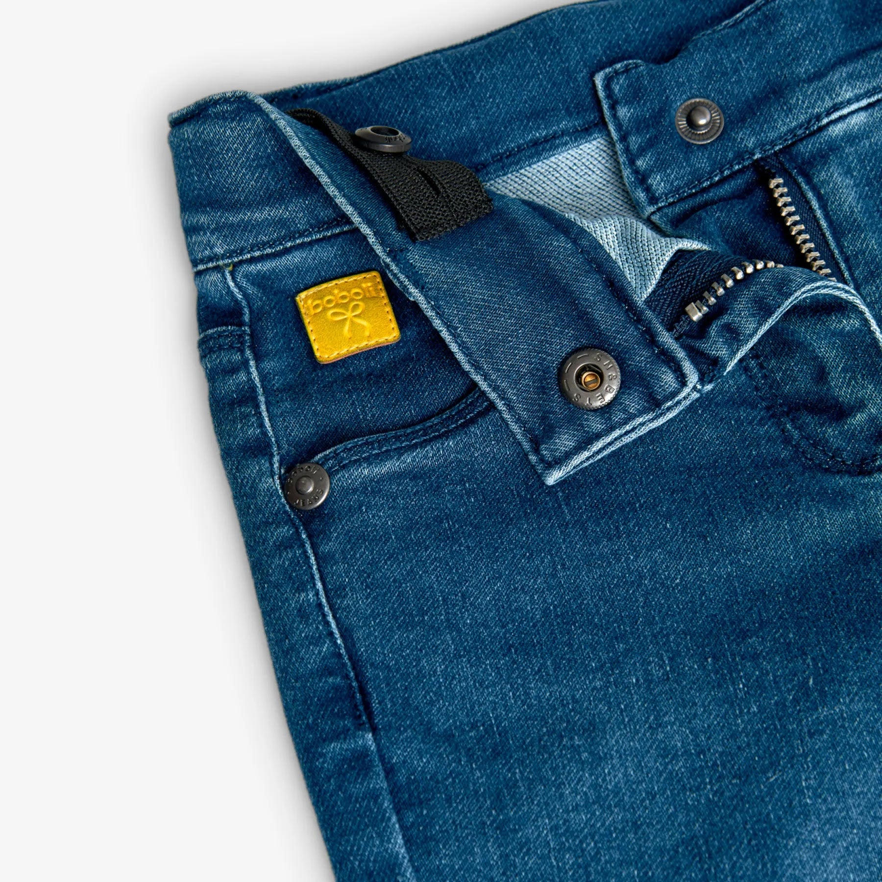 Jeans a zampa con fiori