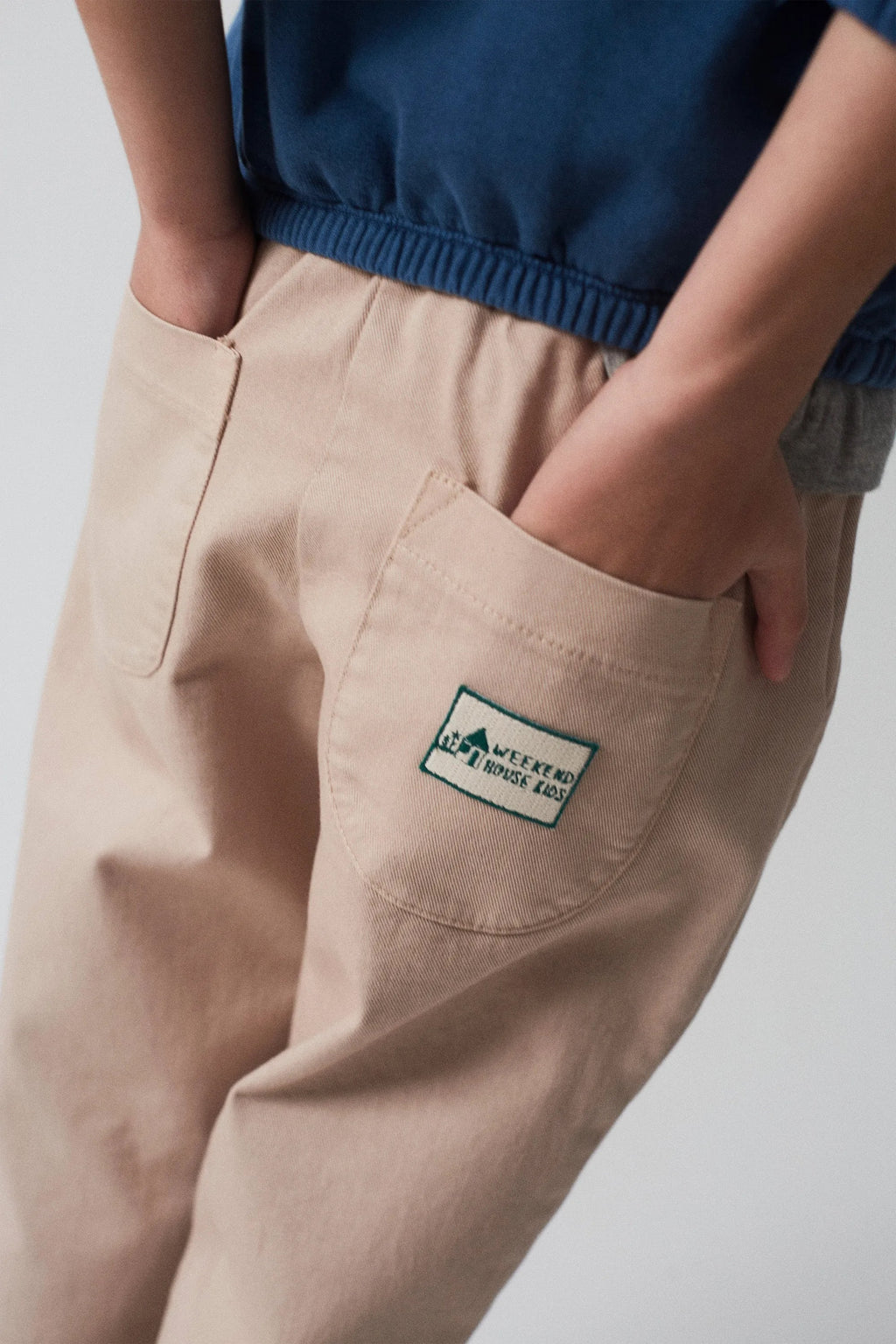 Pantaloni forma carota Topo