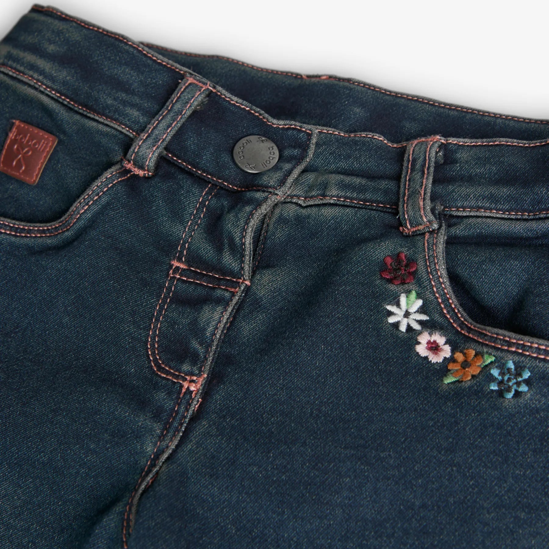 Pantaloni jeans a zampa slavato scuro