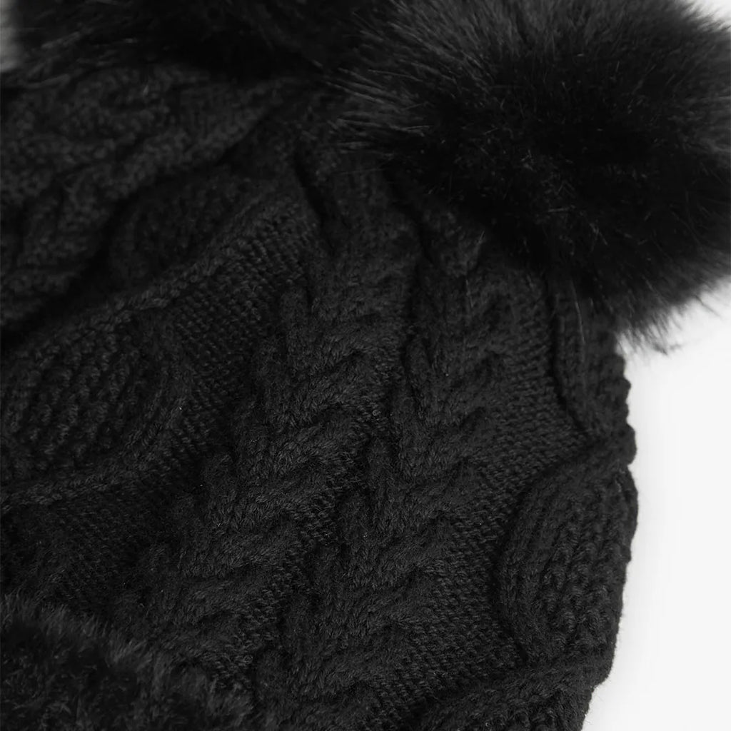 Cappello trecce e pompon nero bambina