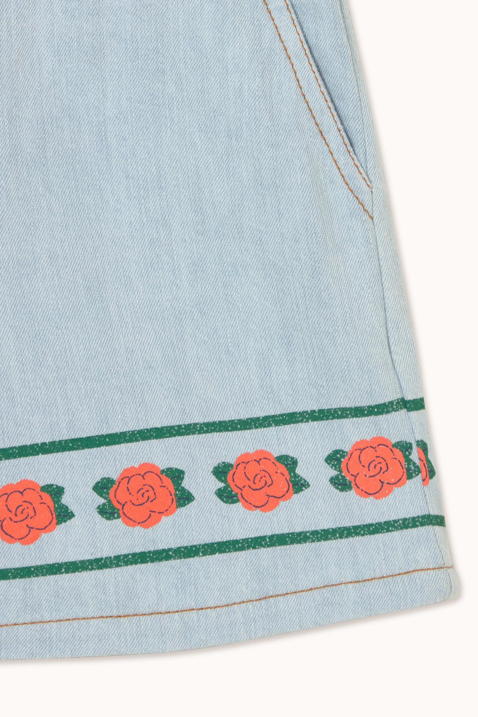 Bermuda jeans con rose